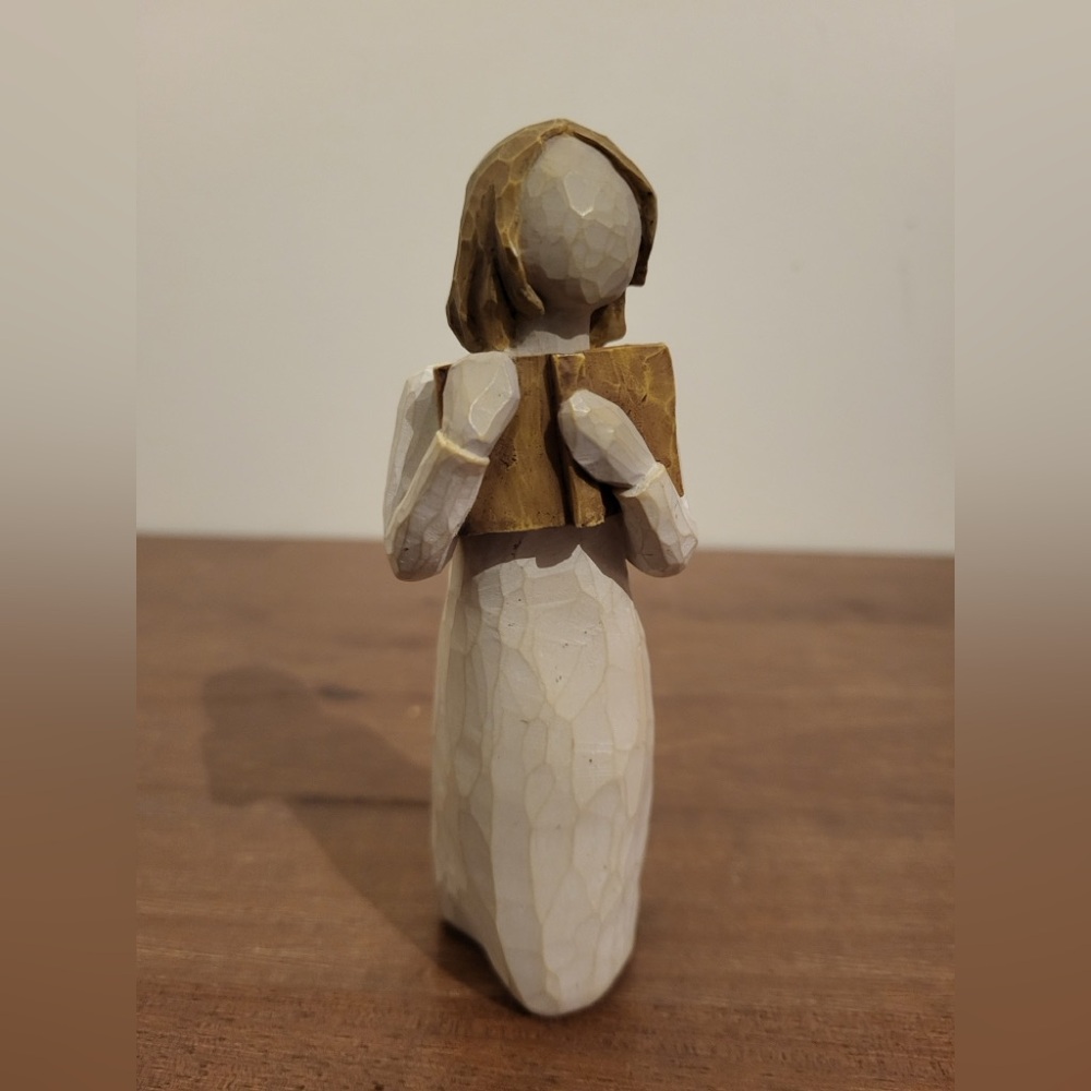 Willow Tree Figurine ~ Love of Learning 📚